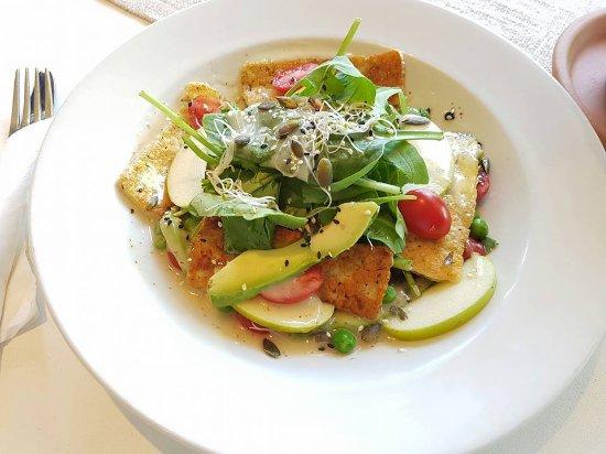 Fraiche Ayres Cafe & Restaurant